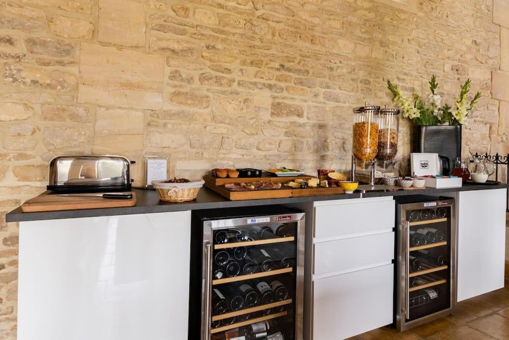 L'Ecurie Gourmande Bed & Breakfast Thaon Екстериор снимка